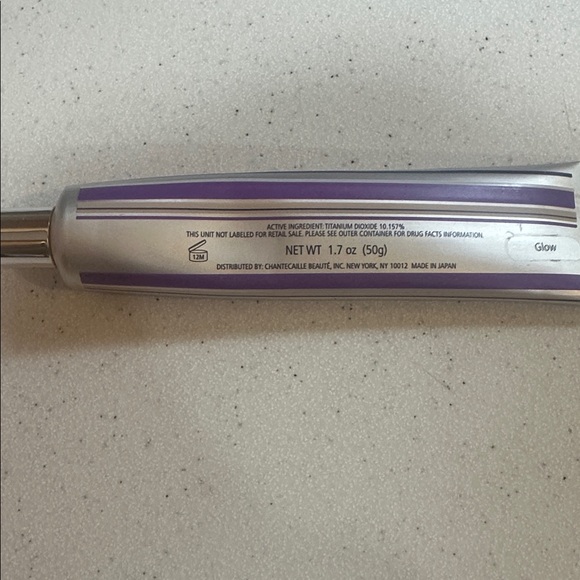 Chantecaille Just Skin Tinted Moisturizer - Picture 3 of 3